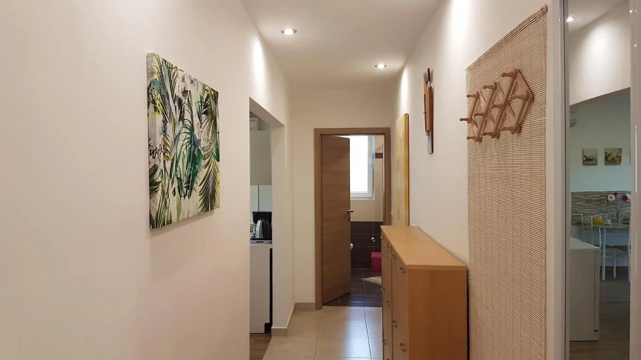 Apartments Glorija PUY